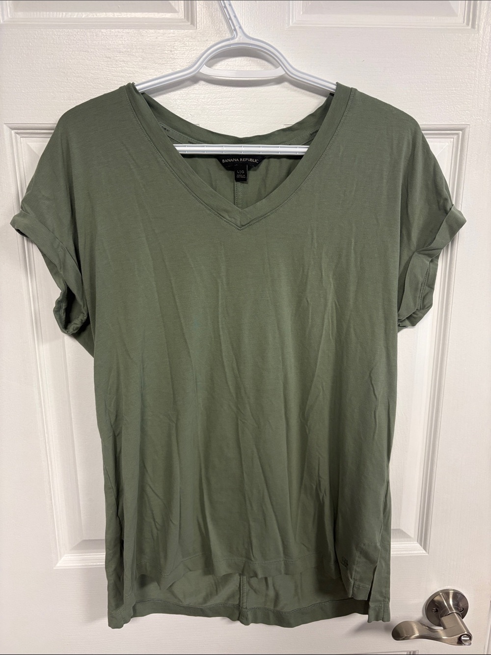 Banana Republic Olive Green V Neck T-Shirt with Rolled Sleeves, Woman Size Large